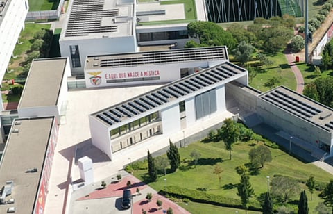 Cerca de 200 adeptos no Seixal. Benfica diz que encontro "decorreu num ambiente de enorme respeito e espírito construtivo"