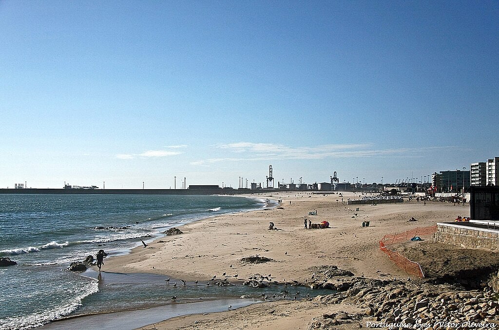Matosinhos Beach at risk of losing its bathing-area status