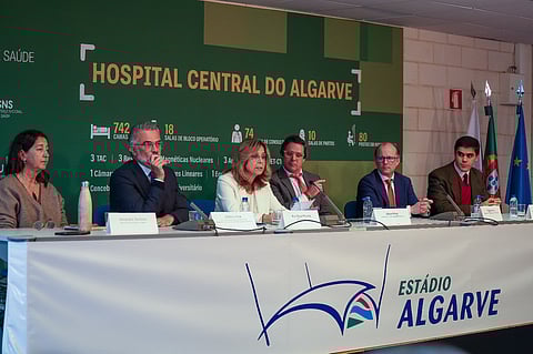 Novo hospital terá 742 camas e 18 salas de boco operatório.  