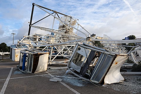 Roda gigante da Figueira da Foz vaio abaixo com a força do vento