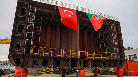 Defesa. Camões já está gravado no novo navio reabastecedor da Marinha (c/Vídeo)