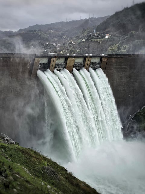  Descarga preventiva da barragem da Caniçada no rio Cávado 