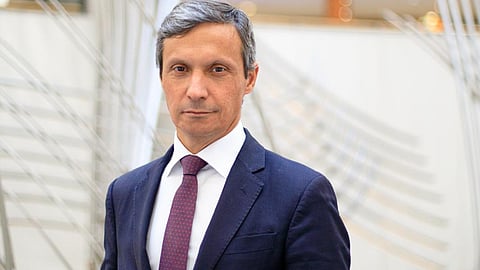 “Foi difícil convencer alguns deputados de que o problema não se esgota na proteção das crianças (...). Coloca-se também na proteção dos regimes”, admitiu Paulo Cunha.