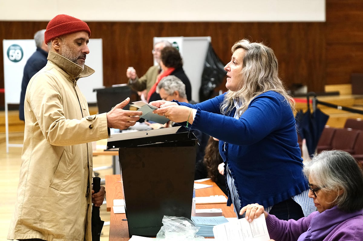 Presidential election: More than 300,000 registered for early voting this Sunday, with six changes to polling stations