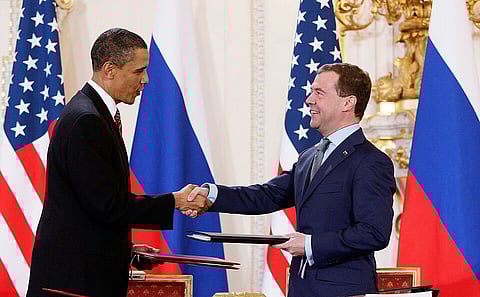 O New START foi assinado em 2010 pelos presidentes de EUA e Rússia,  Barack Obama e Dmitry Medvedev.