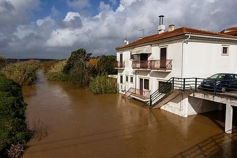 Casa atingida na zona ribeirinha de Vila Nova da Rainha, na Azambuja, devido à subida do caudal do Rio Tejo.