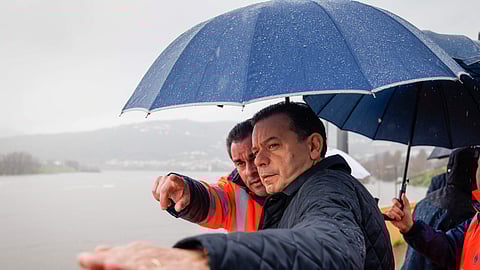 O primeiro-ministro, Luís Montenegro, numa visita a Peso da Régua. Fevereiro de 2026.