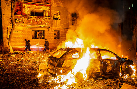 O rescaldo após um bombardeamento russo em Kramatorsk, na região de Donetsk.