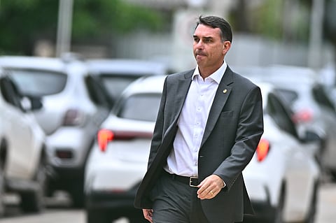 Brasil. Flávio Bolsonaro investigado por suposta calúnia a Lula