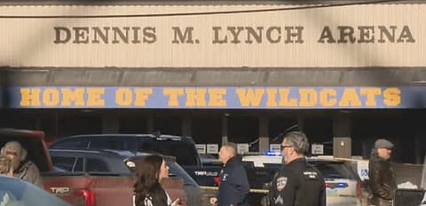 Dois mortos e três feridos num tiroteio em jogo de hóquei nos EUA. Atirador também morreu