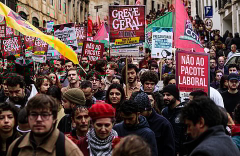 Adesão da greve geral de dezembro leva o Governo a repensar parte da estratégia.