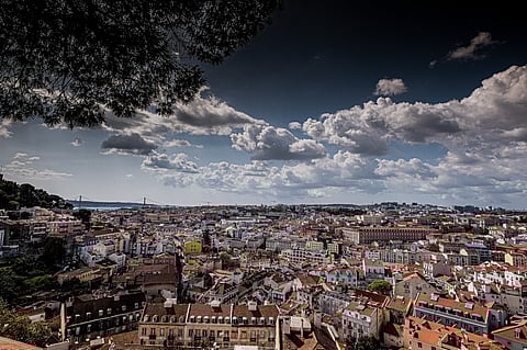 No distrito de Lisboa, a oferta de casas para arrendar aumentou 12%. As rendas subiram 6%, tendo o valor mediano atingido os 1800 euros
