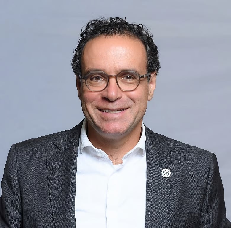 X-ray of the financial sector: people first