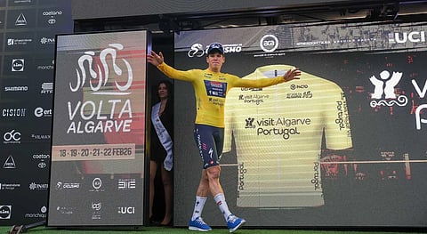 Paul Magnier surpreende em Tavira e é o primeiro líder da Volta ao Algarve