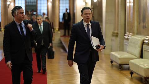 Fernando Alexandre, ministro da Educação, e Luís Montenegro, primeiro-ministro.