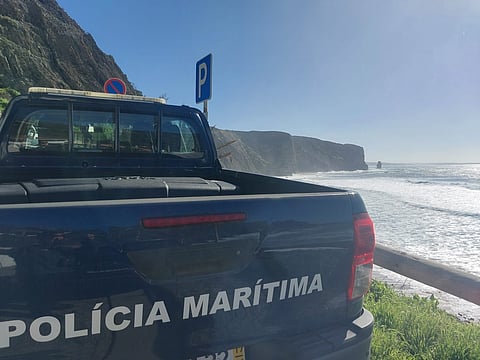 Buscas na pria da Arrifana