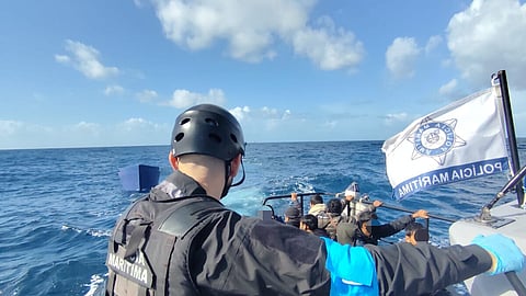 Polícia Marítima resgata 67 migrantes de embarcação à deriva a sul de Creta