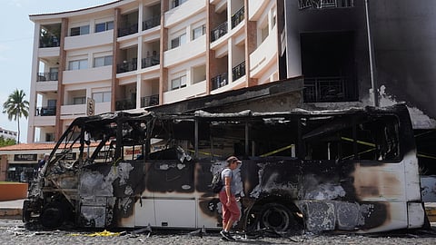 México mobiliza dez mil soldados para acabar com violência após morte do barão da droga 'El Mencho'