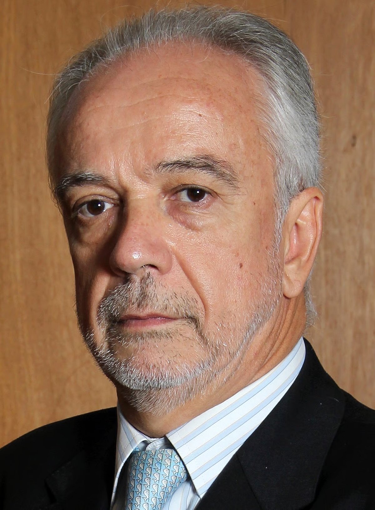 Decentralisation (3)