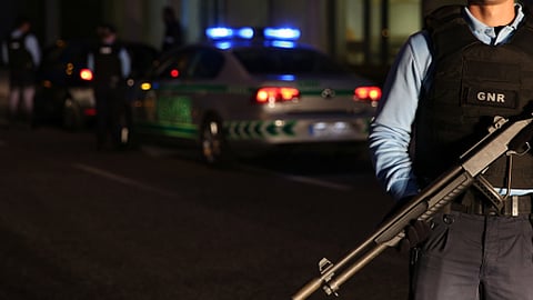 Operação da GNR do Porto resulta em dez detidos e na apreensão de droga, dinheiro, armas e carros    