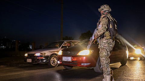 Paquistão entra em "guerra aberta" com Afeganistão e garante que reduzirá a pó" qualquer agressão de Cabul