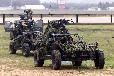 A forma de atrair jovens para as Forças Armadas tem levado os países a colocarem em prática vários modelos.
