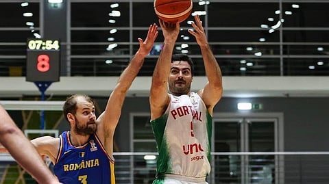Portugal vence Roménia e lidera Grupo B na corrida ao Mundial de basquetebol