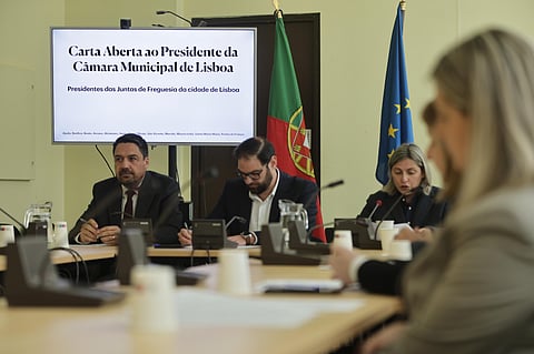 Presidentes de junta de freguesia do PS fizeram uma conferência de imprensa na Assembleia Municipal de Lisboa.