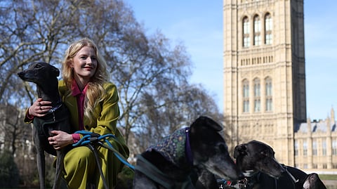 De canalizadora a deputada. Hannah deu aos Verdes a vitória num reduto do Labour