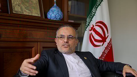 O embaixador iraniano durante uma entrevista concedida há dois anos.