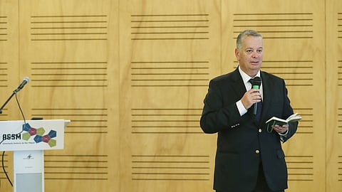 “Nós vamos precisar de líderes políticos com enorme visão e coragem política”