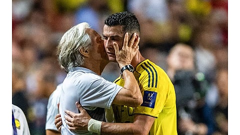 Cristiano Ronaldo vai recuperar em Madrid após lesão mais grave do que o esperado