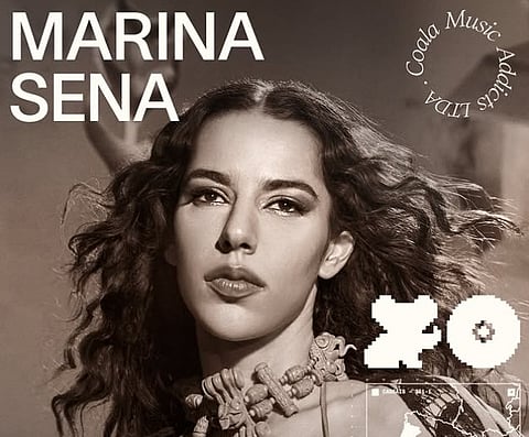 Cartaz de apresentação de Marina Sena no festival.