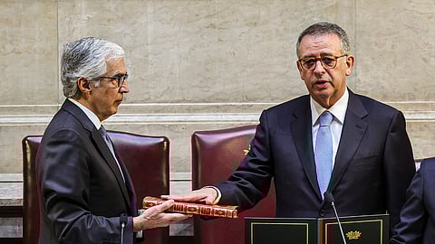 António José Seguro presta juramento como Presidente da República.