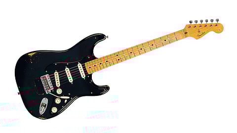 Guitarra Black Strat de David Gilmour pode estar quase a bater novo recorde