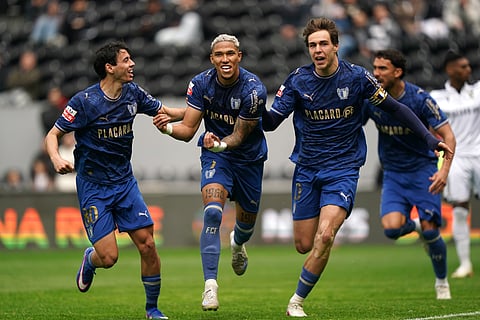 Sorriso festeja o segundo golo famalicense.