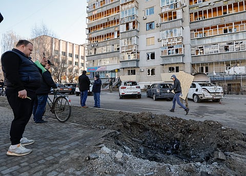 Moscovo costuma atacar a capital ucraniana durante a noite.
