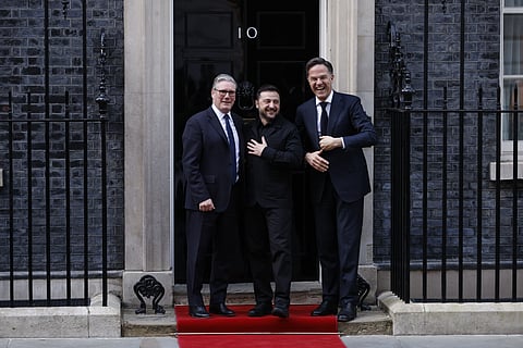 Starmer recebeu Zelensky e Rutte em Downing Street.