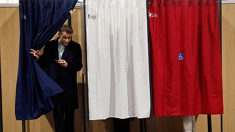 O presidente francês, Emmanuel Macron, depois de votar na primeira volta das municipais. 