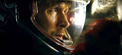 Ryan Gosling a viver o seu "encontro imediato do terceiro grau.