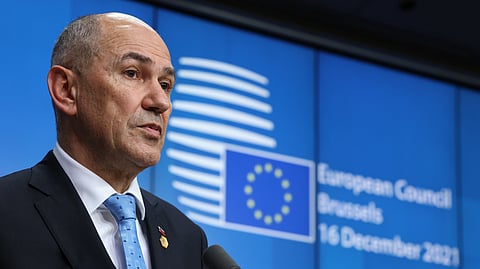 Jansa é a favor das sanções da UE à Rússia. 