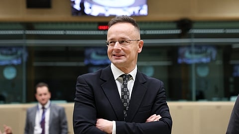 Líder da diplomacia da Hungria diz que informações avançadas pelo Post são “notícias falsas”. 