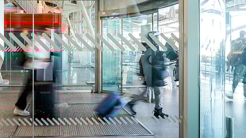 Portugal não permite mais entrada no país para trabalhar sem visto.