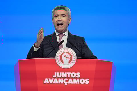 José Luís Carneiro assumiu que recebeu a liderança do PS num "momento diícil", ainda no rescaldo das eleições legislativas de maio de 2025, que levaram o partido a ocupar pela primeira vez em democracia o terceiro lugar no que diz respeito a representação parlamentar.