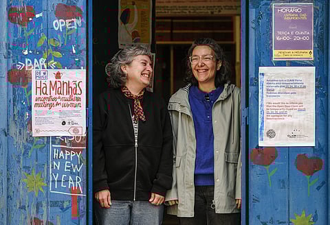 Filipa Bolotinha e Cláudia Pinto, coordenadoras da associação Renovar a Mouraria.