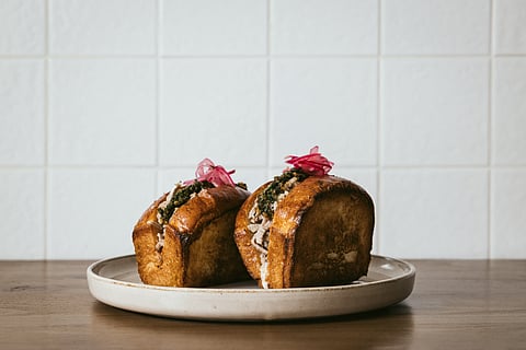 Shawarma roll de porco preto alentejano em brioche artesanal, um dos pratos que serão servidos no Touta a 1 de abril