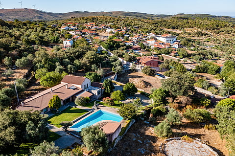 Villa Pedra Natural Houses, em Soure, só pôde reabrir as portas em meados de março.