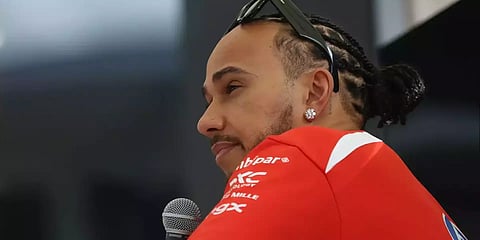 Lewis Hamilton quer que os pilotos tenham voz ativa nas alterações aos regulamentos na Fórmula 1.