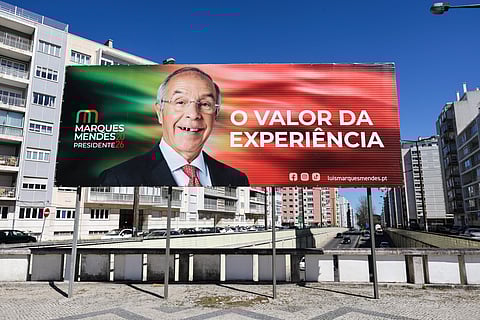 Propaganda eleitoral continua presente nas ruas de Lisboa muitas semanas depois das eleições presidenciais.