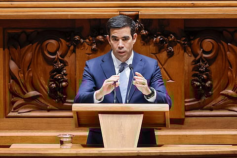 António Leitão Amaro afirmou que hoje "é o dia de repor o dia de consenso nacional corrigindo o facilistimo de sete anos", referindo-se à lei da nacionalidade.